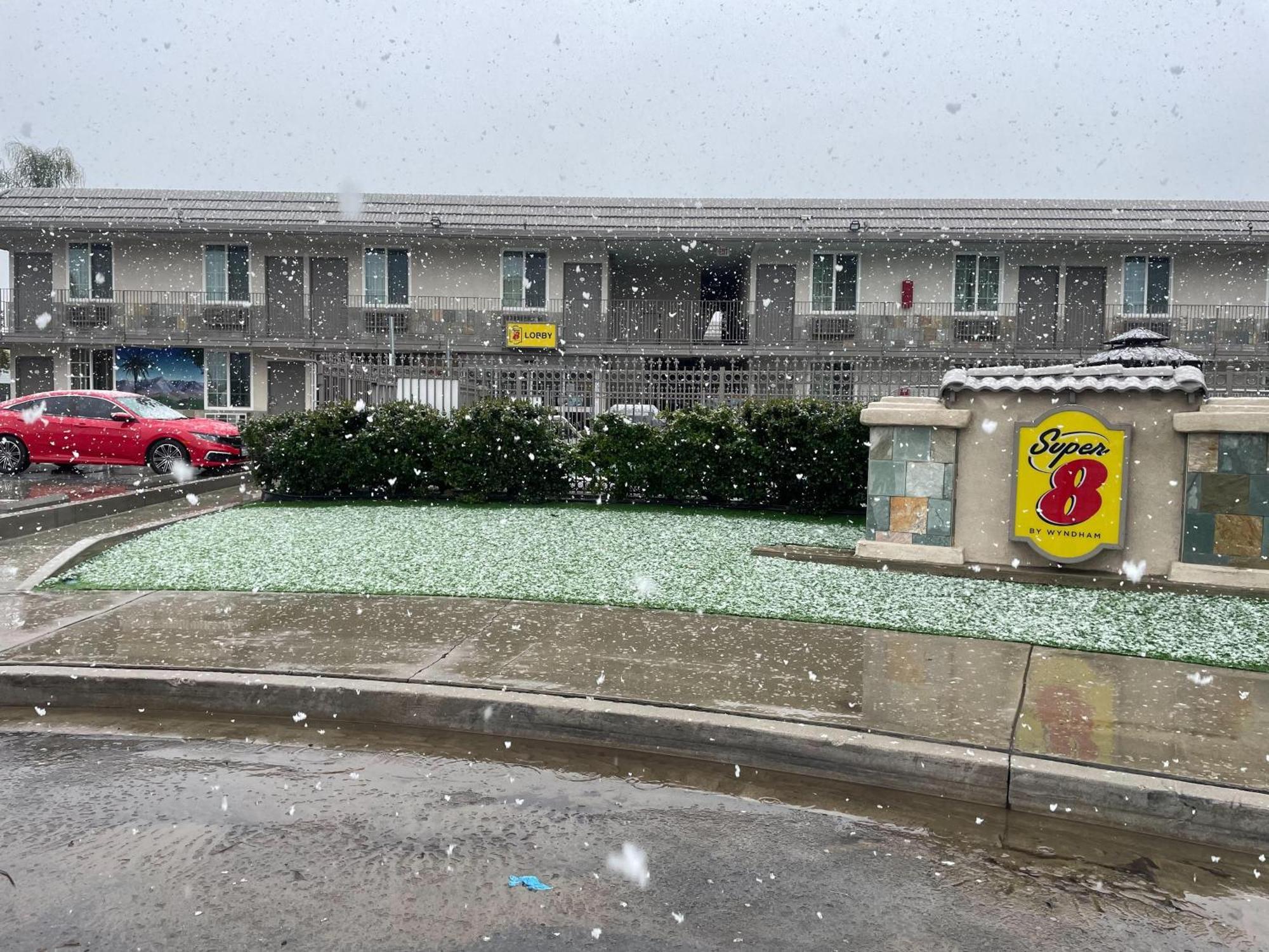 Super 8 By Wyndham Redlands/San Bernardino Motel Eksteriør bilde